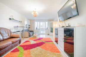 ID 6851 | Private Apartment